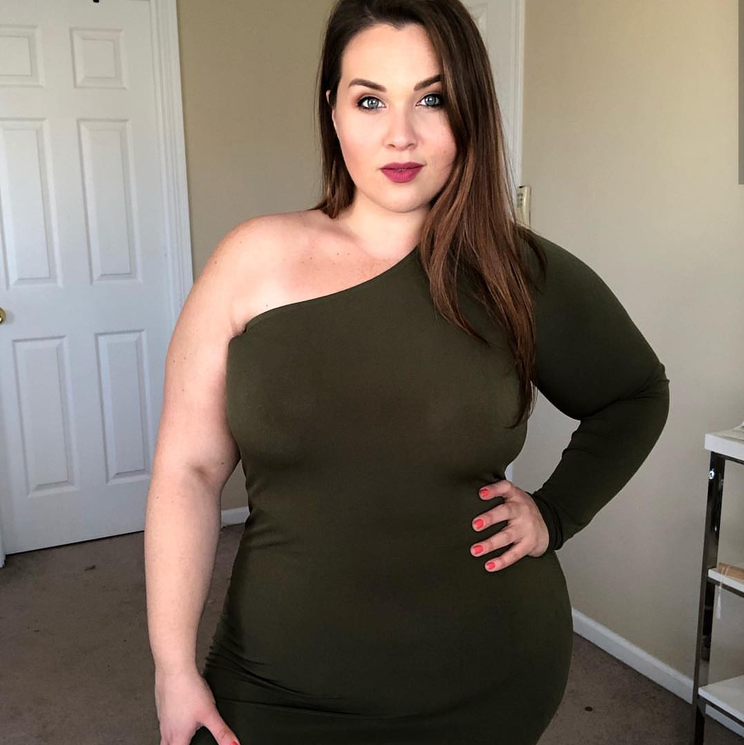 Plus Size Vlogger Sarah Rae Talks Our New $20 & Under Styles