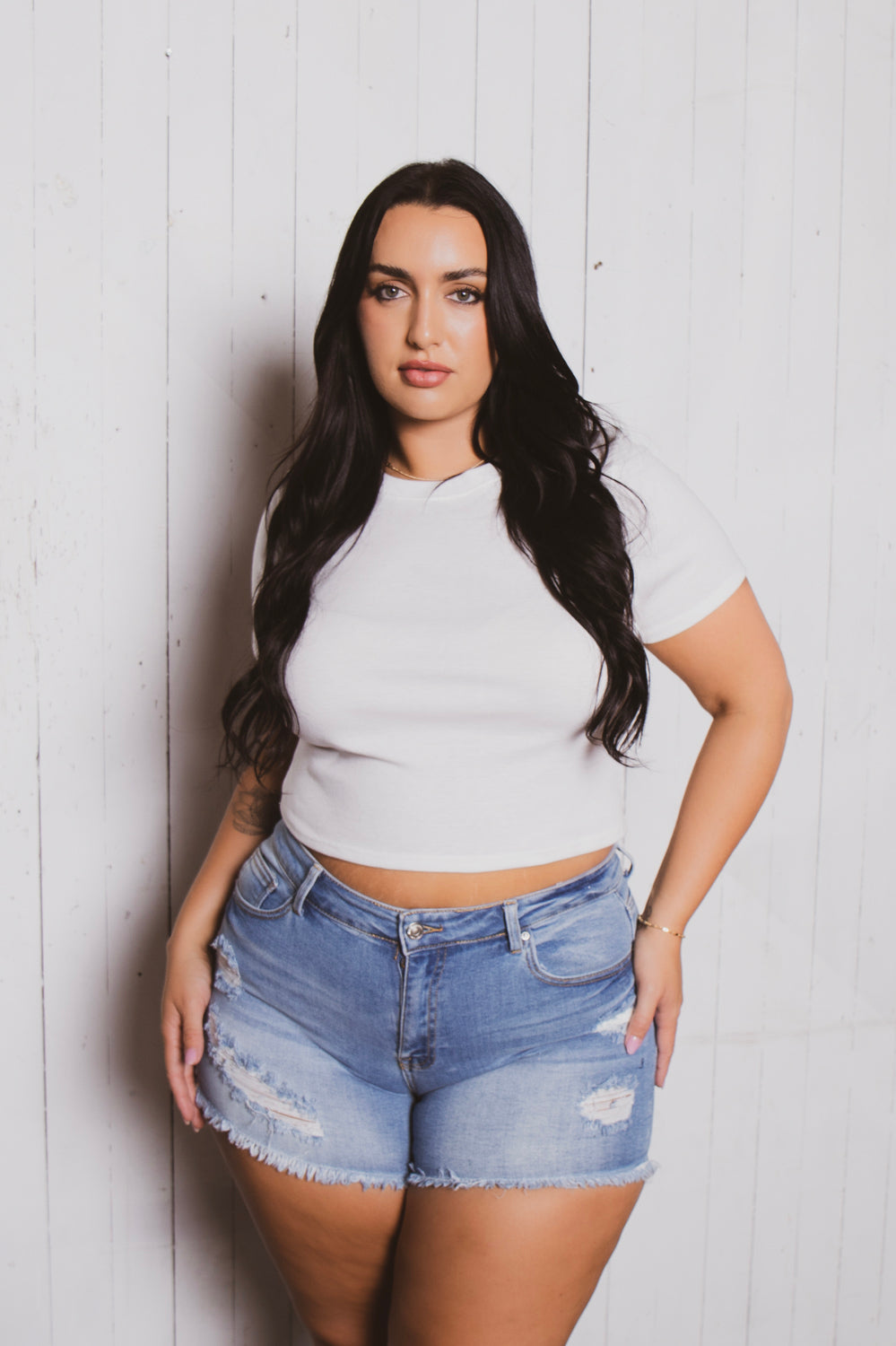 Women's Plus Size Zelice Distress Denim Short - Light Wash - Curvy