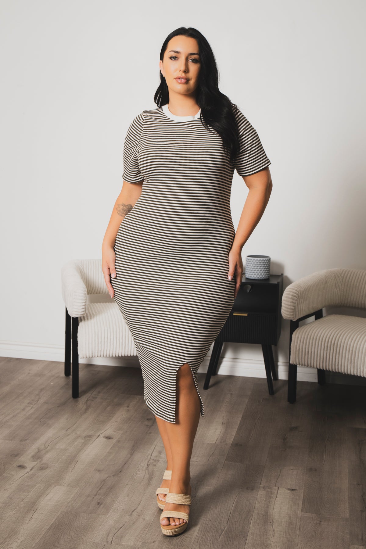 casual dresses for curvy women Plus Size Daily Delight Dress flattering style perfect for Zara sage green faux 180 Dresses Size:38W SHT