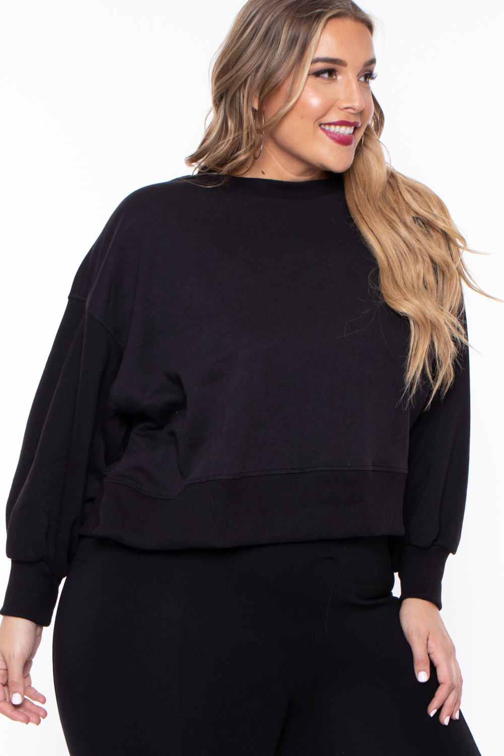 Plus Size Casual Cropped Sweatshirt - Black - Curvy Sense