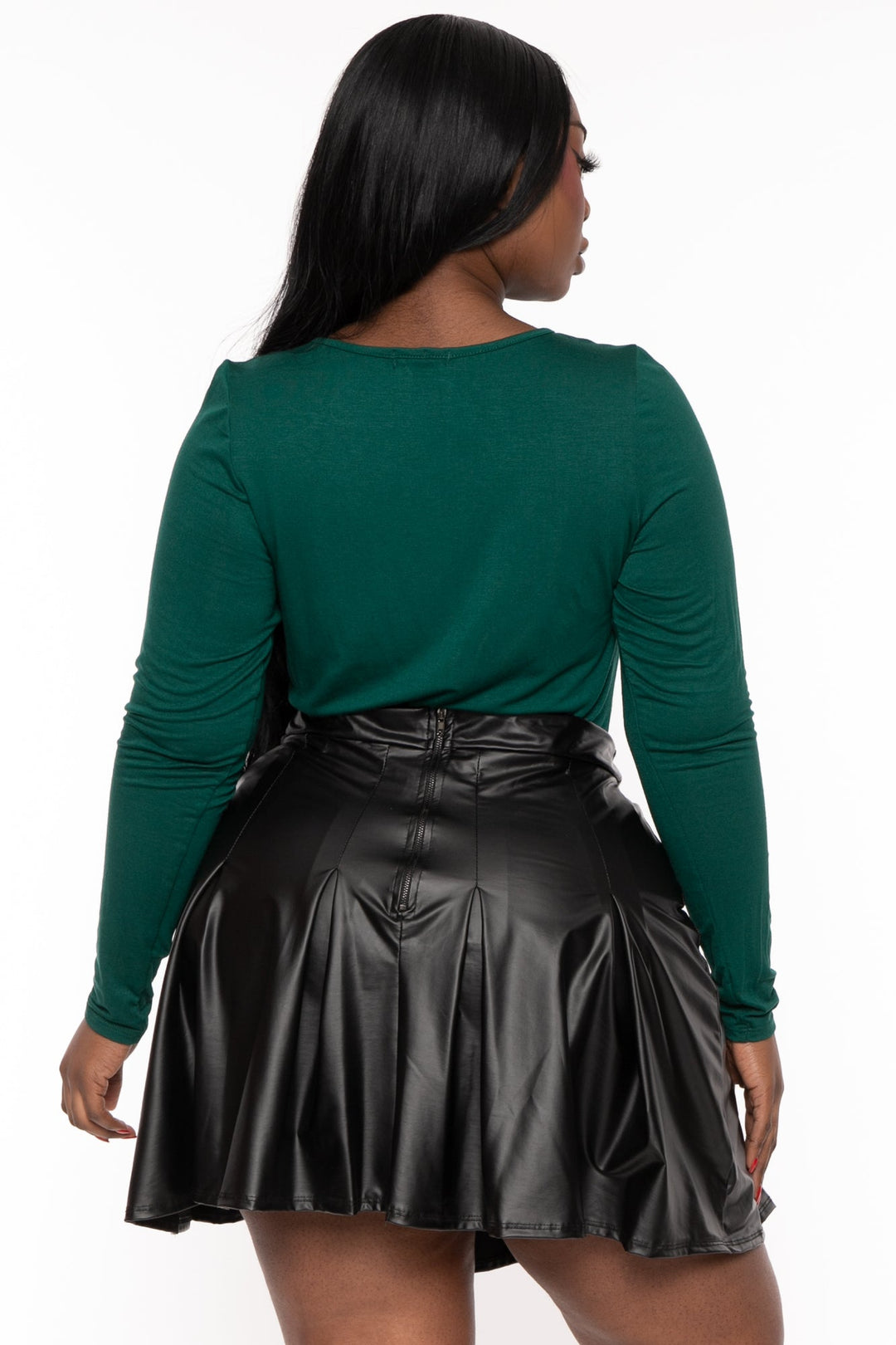 Final Sale Plus Size Faux Leather Black Gold Zipper Mini Skater Skirt –  Chic And Curvy