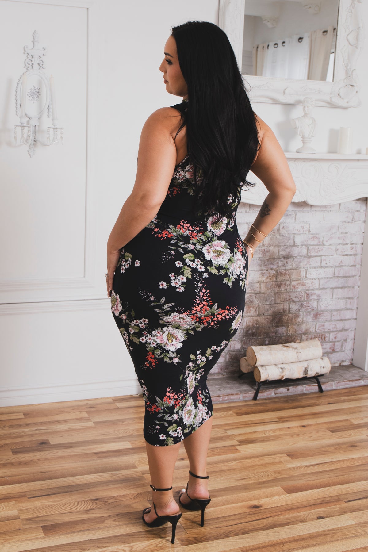 Plus Size Ameri Floral Bodycon Dress- Black 2X / Black at Curvy Sense