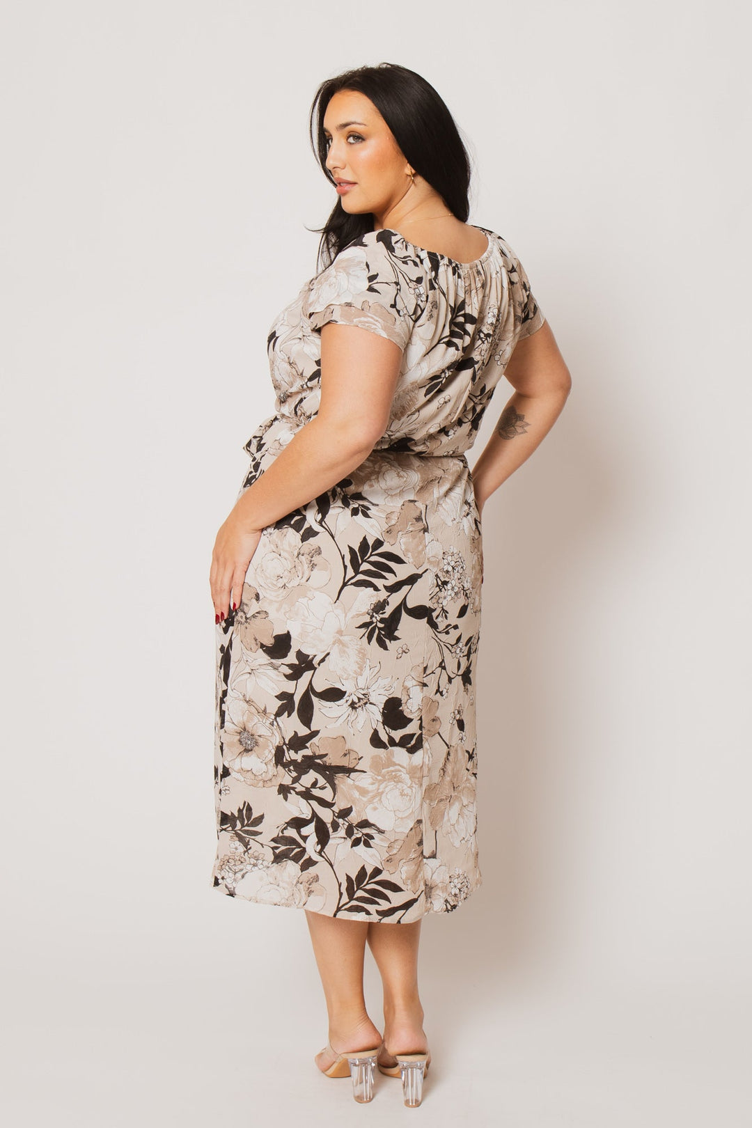 Winslow Dresses Plus Size Elena Floral Midi Dress - Taupe