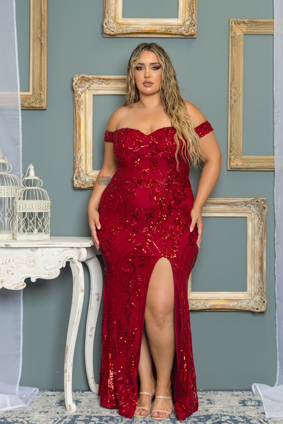 A True Beauty Dress - Curvy main image 1