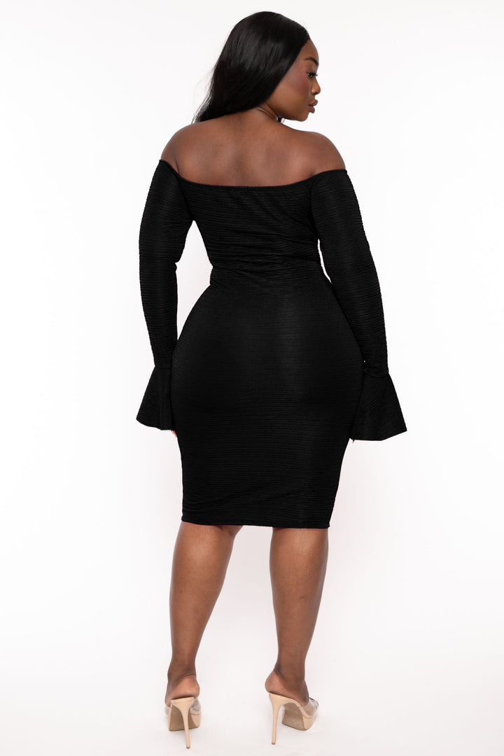 Curvy Sense Dresses Plus Size Maryliz Front Twist Bodycon Dress - Black