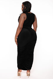 Gibiu Dresses Plus Size Sia Ruched Bodycon  Dress- Black