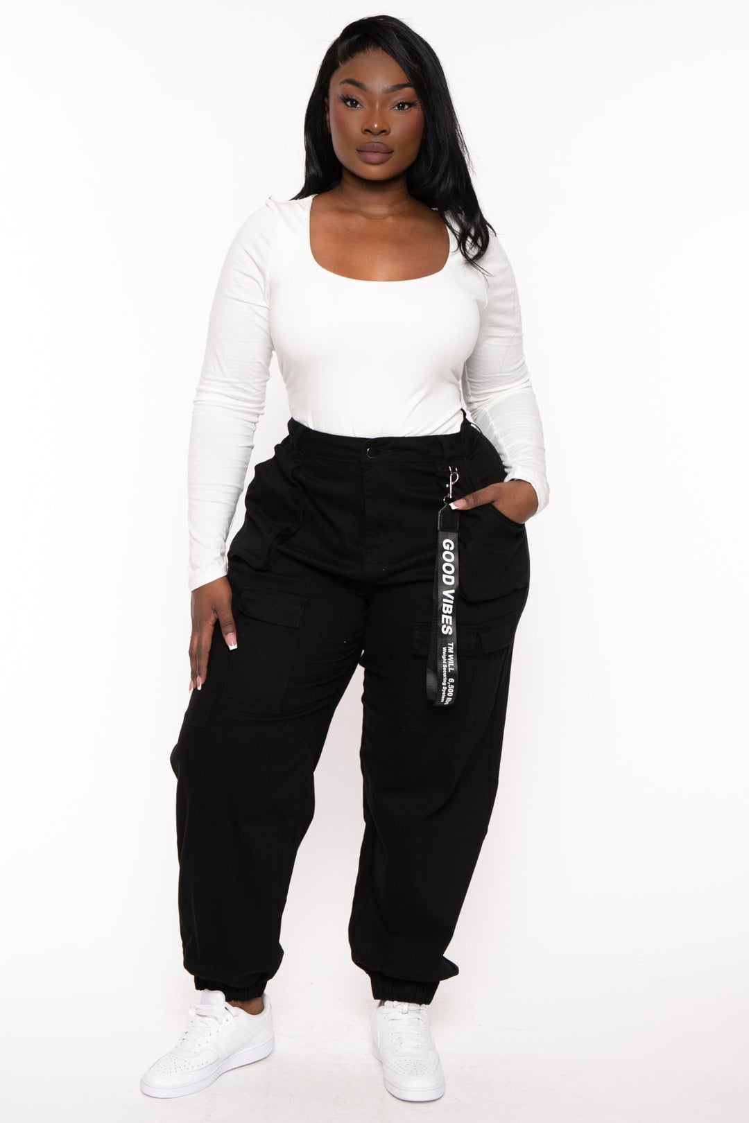 48 Wholesale Womens Plus Size Straight Leg Cargo Pants With Novelty Belt  Assorted Sizes 14-24 Black - at 