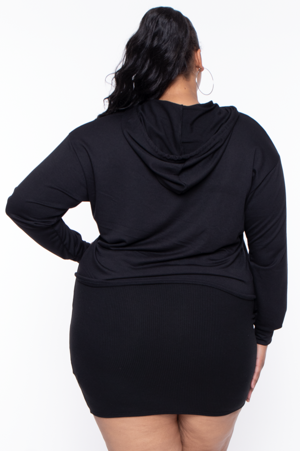 Curvy Sense Sweaters & Cardigans Plus Size Essential Cropped Hoodie - Black