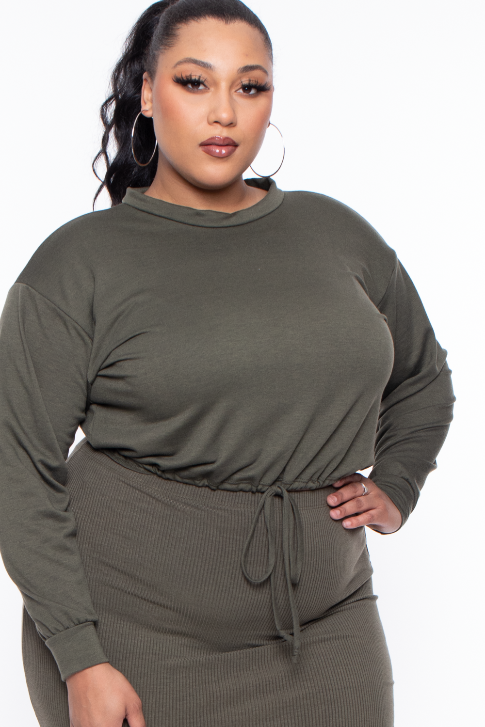 Curvy Sense Sweaters & Cardigans Plus Size Essential Cropped Pullover Sweatshirt - Olive