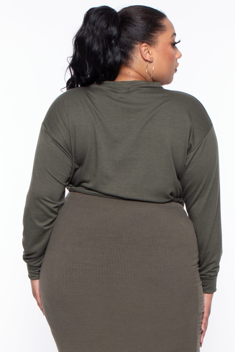 Curvy Sense Sweaters & Cardigans Plus Size Essential Cropped Pullover Sweatshirt - Olive