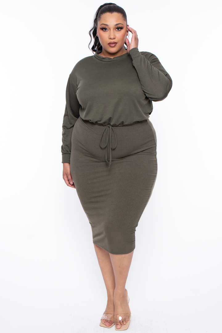 Curvy Sense Sweaters & Cardigans Plus Size Essential Cropped Pullover Sweatshirt - Olive