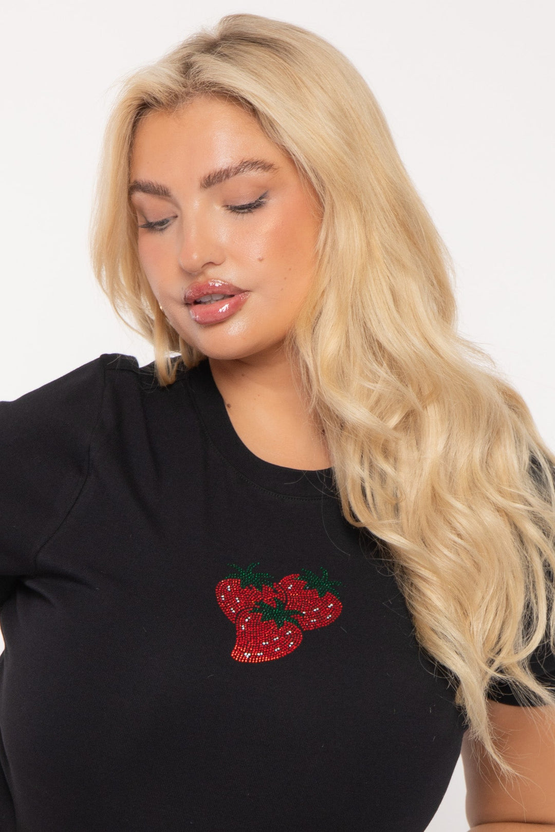 Curvy Sense Tops Plus Size Strawberries  Print Crop Top - Black